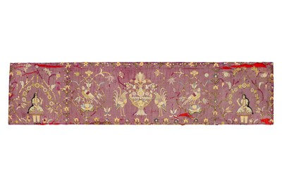 Lot 499 - AN EMBROIDERED FIGURAL SILK PANEL