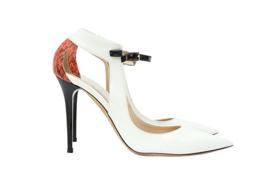 Lot 258 - λ Jimmy Choo White Cut Out Heeled Pump - Size 37.5