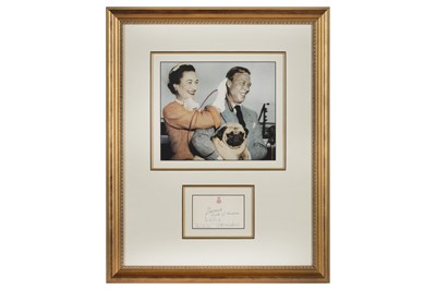 Lot 51 - MONOGRAMMED CARD SIGNED BY EDWARD & WALLIS, DUKE AND DUCHESS OF WINDSOR