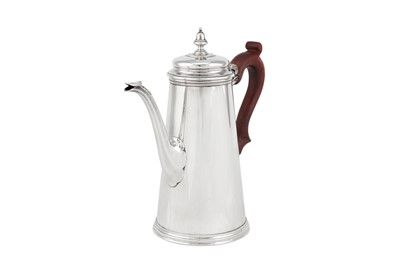 Lot 353 - An Elizabeth II sterling silver coffee pot, London 1978 by Bryan Savage