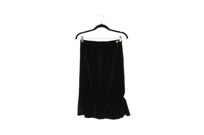Lot 458 - Vivienne Westwood Black Velvet Fluted Skirt - Size 12