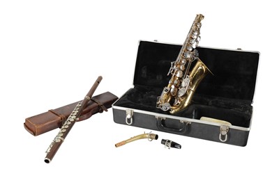 Lot 490 - A SELMER BUNDY II SAXOPHONE