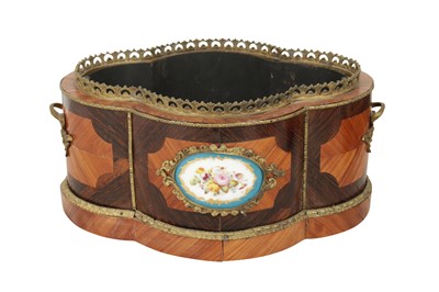 Lot 234 - A LATE 19TH CENTURY FRENCH KINGWOOD ROSEWOOD AND GILT METAL MOUNTED TABLE JARDINIERE