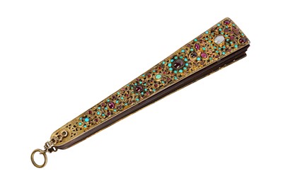 Lot 366 - A BEJEWELLED AND ENAMELLED TORTOISESHELL FAN