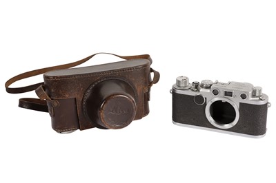 Lot 130 - A Leica IIF Red Dial Rangefinder Camera Body