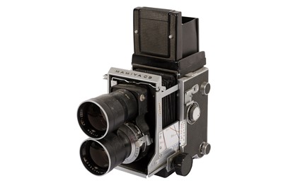 Lot 200 - A Mamiya C3 Professional TLR Camera