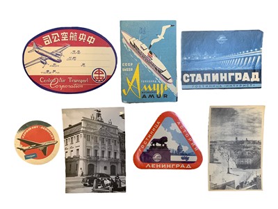 Lot 277 - POSTCARDS