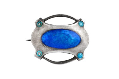 Lot 41 - AN ENAMEL BROOCH BY JAMES FENTON