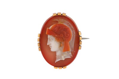 Lot 143 - A hardstone cameo brooch