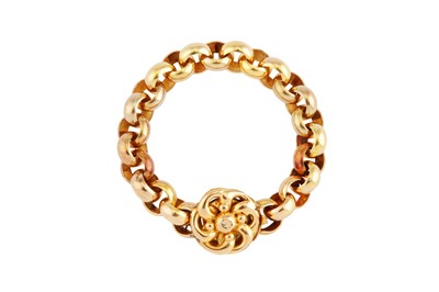 Lot 133 - A fancy-link bracelet