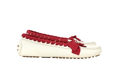 Lot 5 - Fendi Cream Logo Driving Moccasin - Size 37