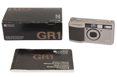 Lot 60 - A Ricoh GR1 35mm Compact Camera