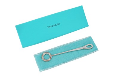 Lot 1207 - ELSA PERETTI FOR TIFFANY, A MODERN AMERICAN STERLING SILVER BUBBLE BLOWER