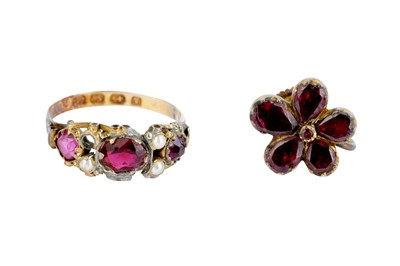 Lot 21 - TWO ANTIQUE GARNET JEWELS