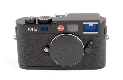 Lot 142 - A Black Leica M9 Digital Rangefinder Camera, SHUTTER FAULT.