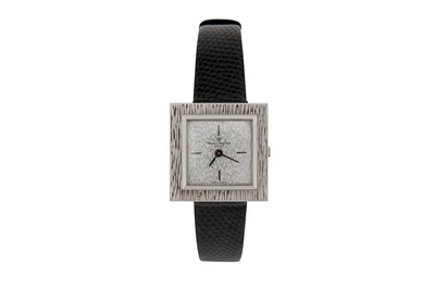 Lot 229 - BAUME & MERCIER.