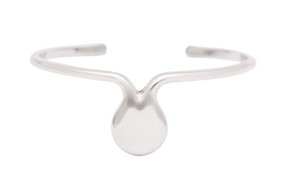 Lot 1024 - A HANS HANSEN BANGLE