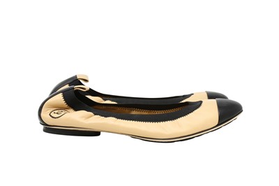 Lot 283 - Chanel Beige Bi Colour Stretch Ballet Flat - Size 39.5
