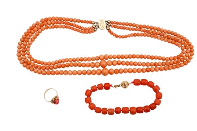 Lot 1035 - A SMALL COLLECTION OF CORAL JEWELLERY
