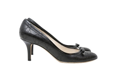 Lot 590 - Christian Dior Black Cannage Bow Heeled Pump - Size 38