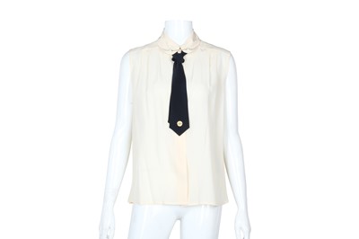 Lot 442 - Chanel Cream Silk Sleeveless Blouse