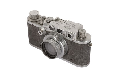 Lot 137 - A Leica IIIb Rangefinder Camera