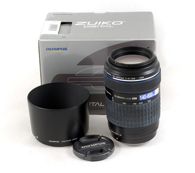 Lot 18 - An Olympus Zuiko Digital 70-300mm f4-5.6 4/3rds Zoom Lens.