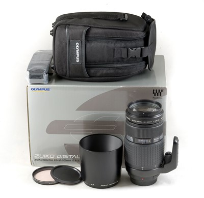 Lot 4 - An Olympus Zuiko Digital 50-200mm f2.8-3.5 4/3rds SWD Zoom Lens.