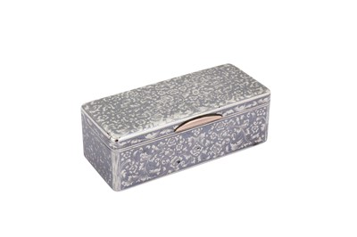 Lot 238 - A Nicholas I mid-19th century Russian 84 zolotnik silver and niello snuff box, Moscow 1858 by I. Soloviev (untraced)