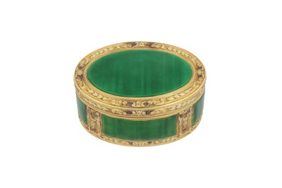 Lot 93 - A late 18th century German gold and guilloche enamel snuff box, Hanau circa 1790