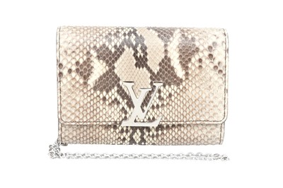 Lot 235 - λ Louis Vuitton Natural Python Chain Clutch Louise PM