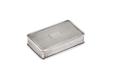 Lot 13 - A William IV sterling silver vinaigrette, Birmingham 1836 by Nathaniel Mills