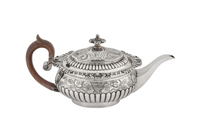 Lot 463 - A George III sterling silver teapot, London 1813 by Samuel Hennell and John Edward Terry