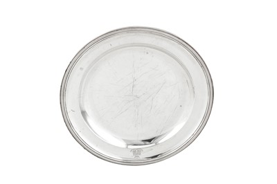 Lot 260 - A late 18th / early 19th century French First Republic / Empire 950 standard silver second course dish, Paris 1798-1809 by Antoine Boullier (reg. 16th Dec 1775)