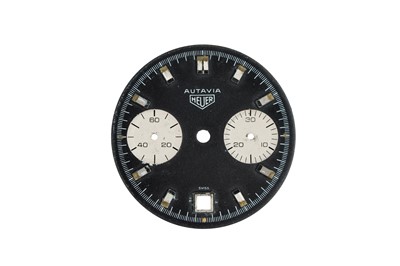 Lot 372 - HEUER.
