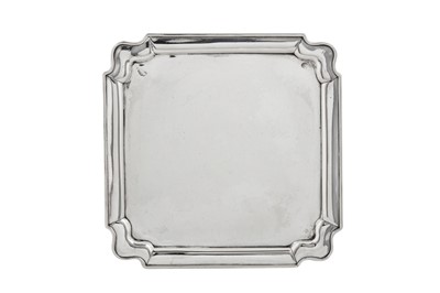 Lot 440 - A George II Scottish provincial silver waiter / teapot stand, Aberdeen circa 1735 by George Cooper (active 1728-58)