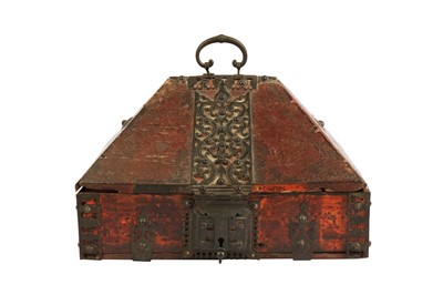Lot 251 - A PAINTED AND LACQUERED 'MALABAR' JEWELLERY BOX (NETTOOR PETTI)