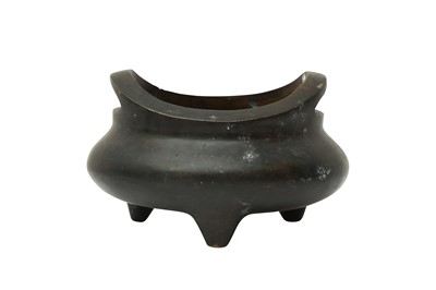 Lot 39 - A CHINESE BRONZE TRIPOD CENSER