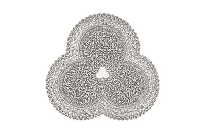 Lot 255 - AN ANGLO-INDIAN UNMARKED SILVER TEA TRAY