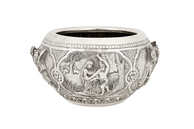 Lot 101 - An early 20th century Anglo – Indian unmarked silver bowl, Lucknow circa 1910
