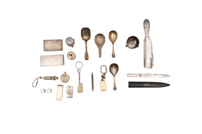 Lot 1235 - A MISCELLANEOUS GROUP OF SILVER