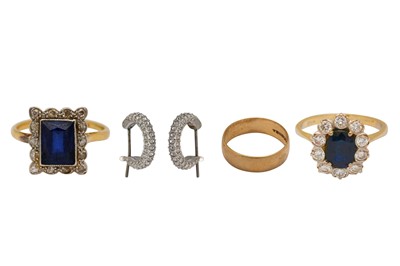 Lot 1045 - A GROUP OF JEWELLERY