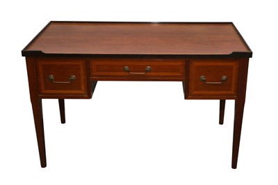 Lot 266 - A MAHOGANY WRITING TABLE, LATE 20TH CENTURY