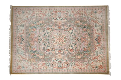 Lot 315 - A FINE EUROPEAN DESIGN CARPET