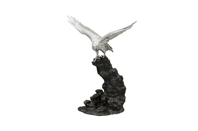 Lot 269 - AN IMPRESSIVE LIFE-SIZE JAPANESE SILVERED COPPER-ALLOY AND BRONZE MODEL OF AN EAGLE BY MASATSUNE