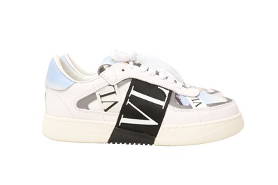 Lot 486 - Valentino White Floral Low Top VLTN Sneaker - Size 41