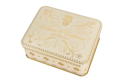 Lot 131 - SLICE OF CAKE FROM THE WEDDING OF THE PRINCE AND PRINCESS OF WALES