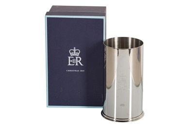 Lot 134 - QUEEN ELIZABETH II GIFTED WINE SLEEVE,  CHRISTMAS 2015