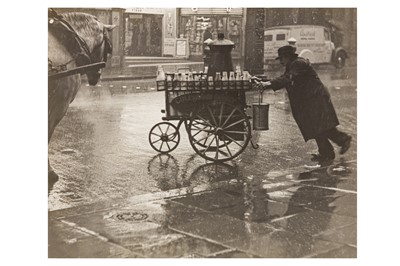 Lot 224 - Wolfgang Suschitzky (1912-2016)