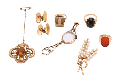 Lot 33 - A MISCELLANEOUS COLLECTION OF JEWELLERY